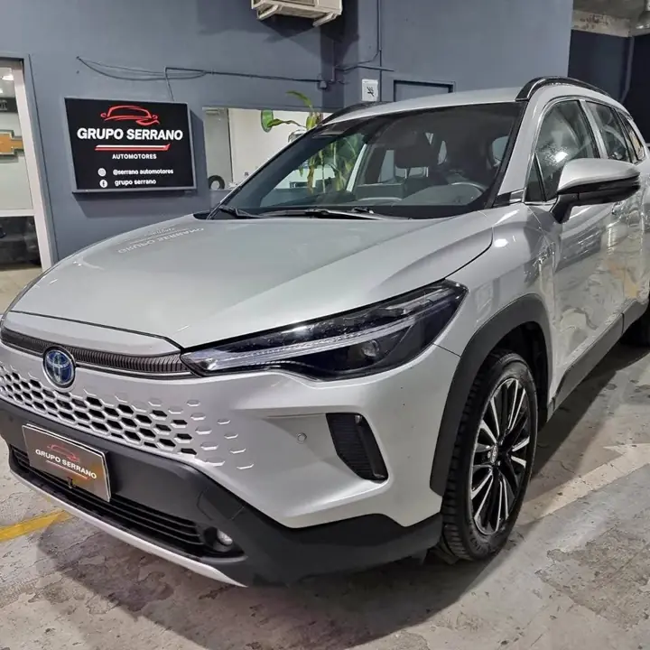 Toyota corolla cross seg híbrida 2025