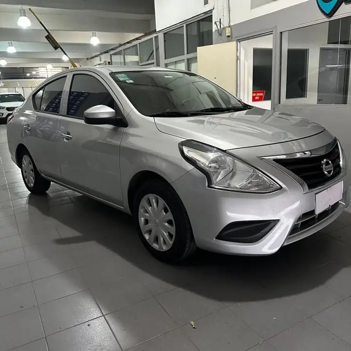 2019 Nissan versa