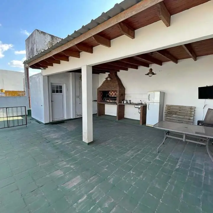 VENTA/PH 3 ambientes venta/ Directorio 4900, CABA/ patio / terraza/ 2 baños / 231 m2 / u$s 180.000