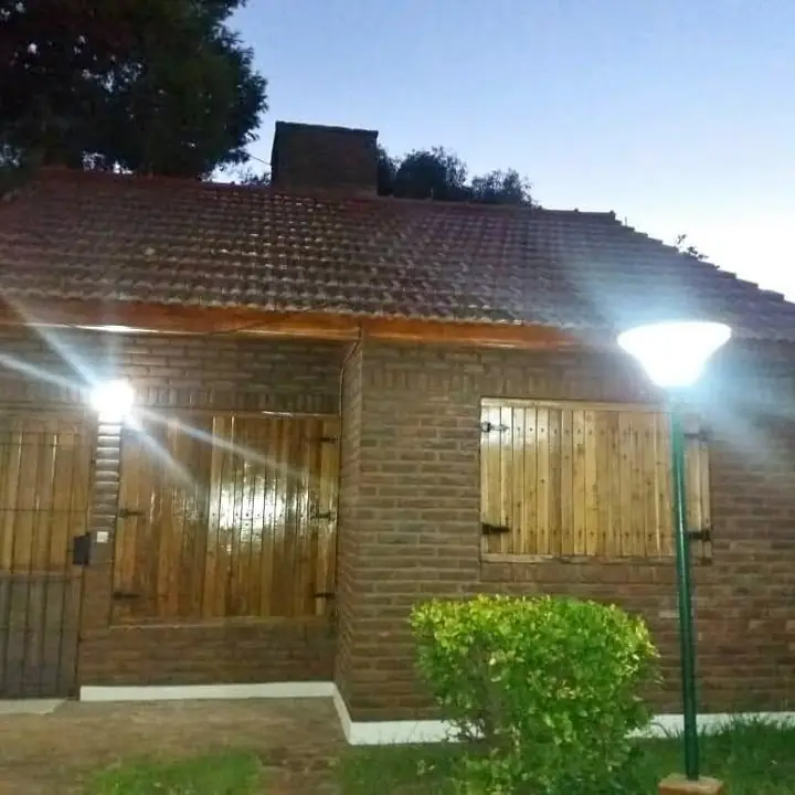Alquilo casa en la lucila del mar