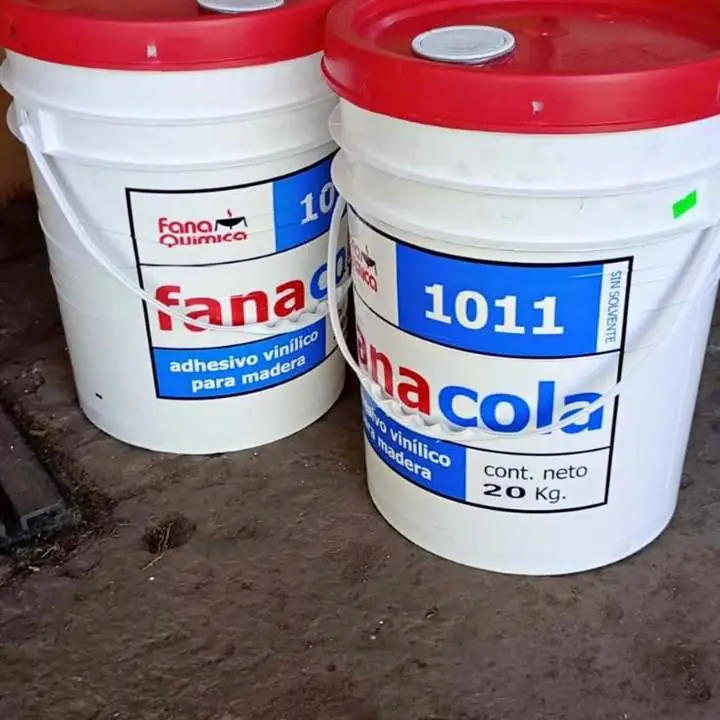Cola vinilica