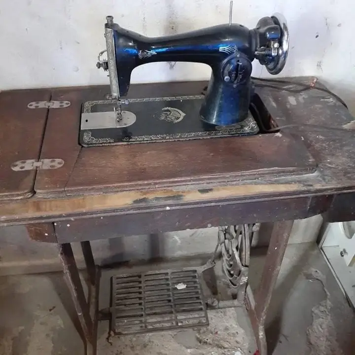 Máquina de coser le falta la correa