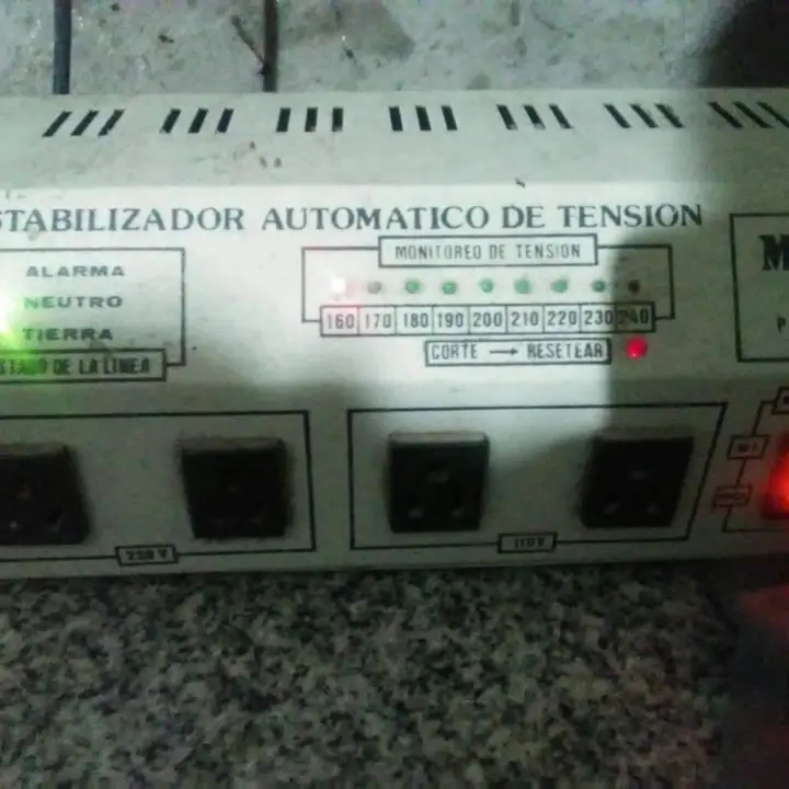 Estabilizador automático de tencion
