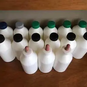 Frascos de plástico x 12 unidades + 3 con pipeta de vidrio