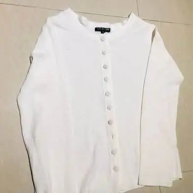 Saco Corto con botones de dama talle small. Usado
