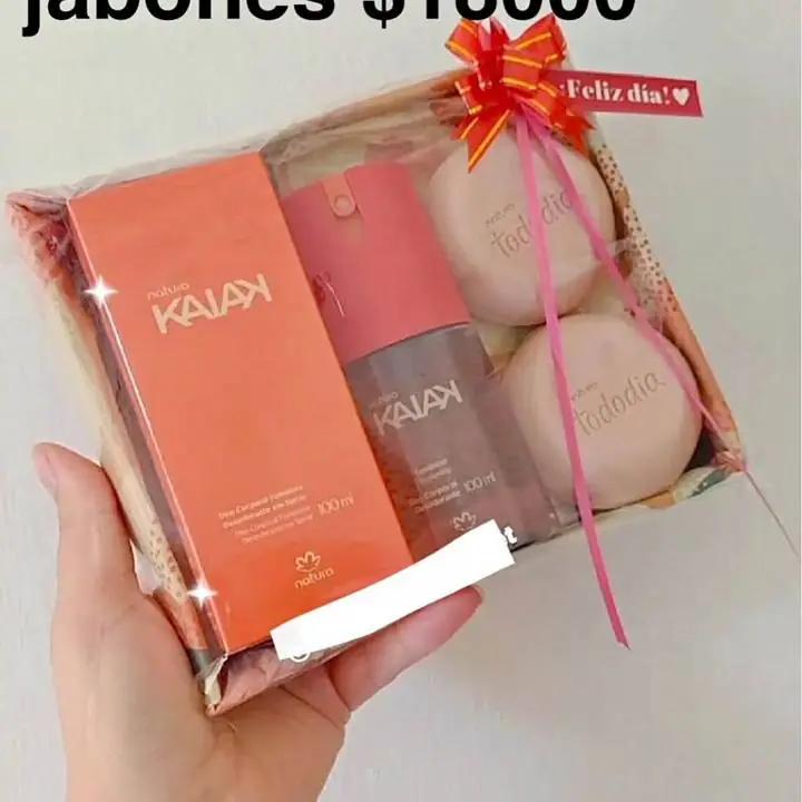 Body Splash Kaiak Clásico Femenino x 100 ml + 2 jabones