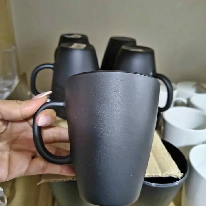 Taza negra