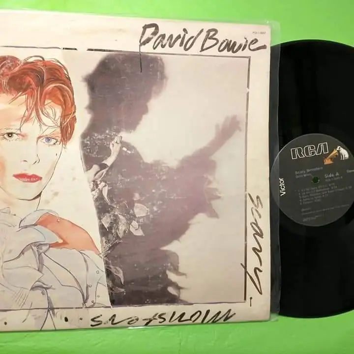 Se vende David bowie scary monsters edici