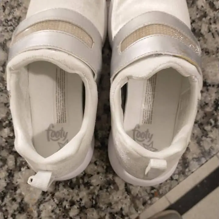 Zapatillas marca footy