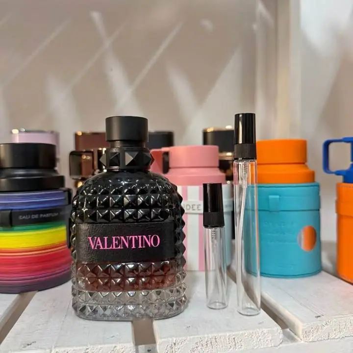 Decant Valentino born in Roma coral fantasy