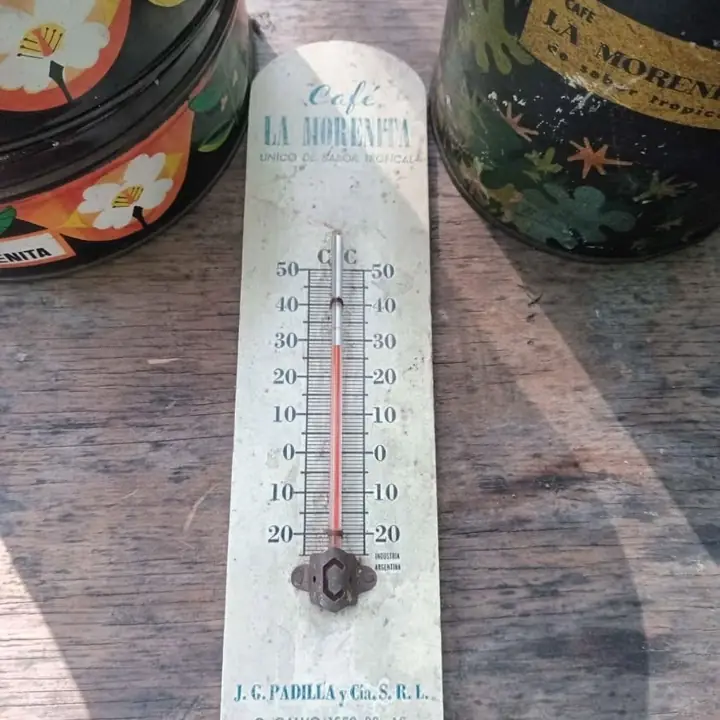 Lote latas y termometro la morenita