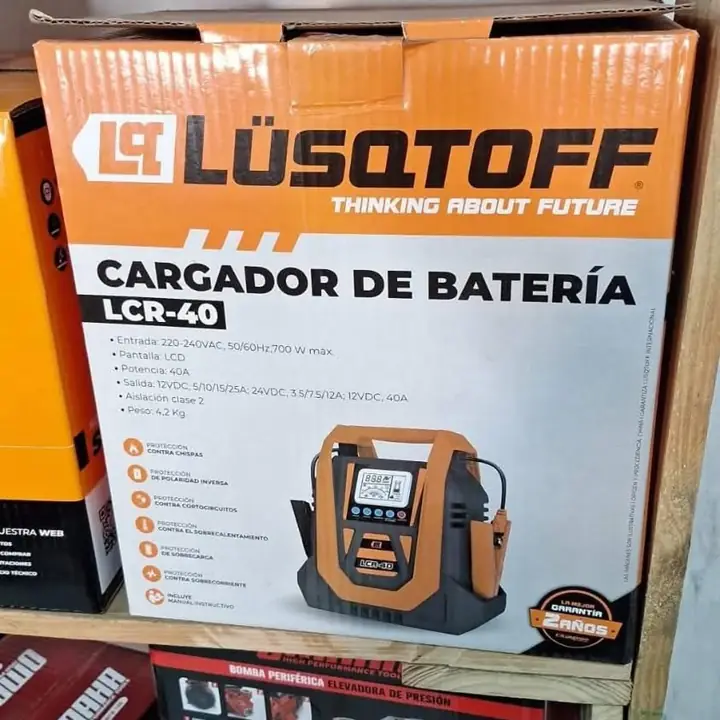Cargador de batería portátil digital 12-24V LCR40 lusqtoff