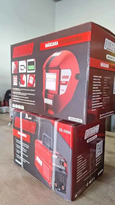 Soldadora omaha 200A + máscara fotosensible omaha