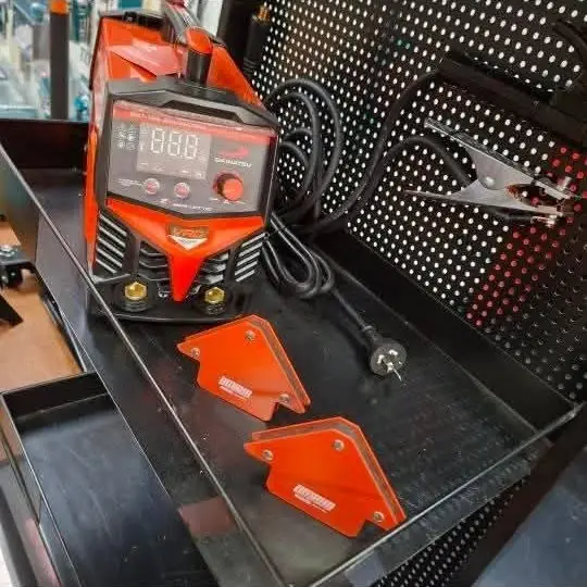 Soldadora inverte 180 a Daihatsu 2 en 1 mma /tig no incluye antorcha de tig