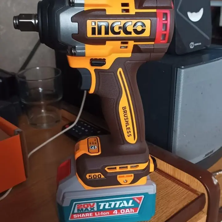 Llave de impacto 500nm ingco+ batería 4ah+ cargador total