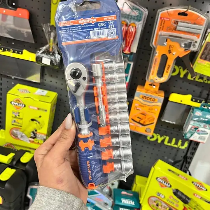 Juego de tubos con crique 1/4" 12pz Wadfow