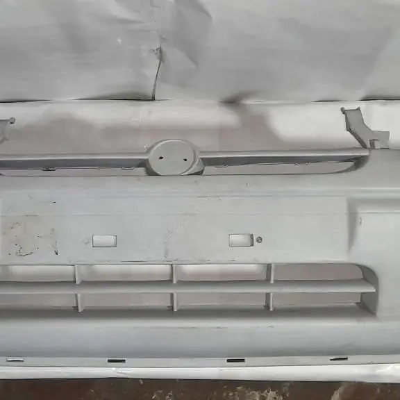 Paragolpe delantero Chevrolet corsa 94/99 C/agujeros aux