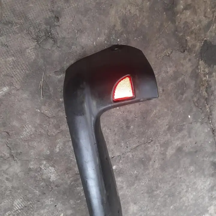 Paragolpe trasero reno kangu