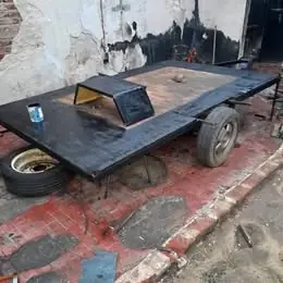 Vendo trailer 280x170 más un metro de lanza permuto x material de construcción