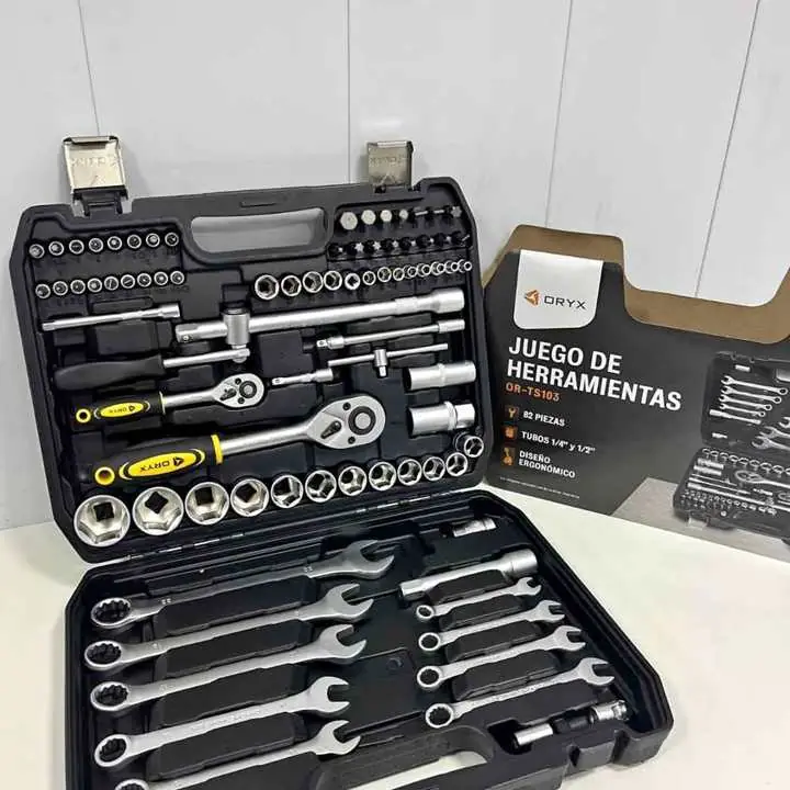 Juego herramientas 82Pcs efectivo: $58.000 merlo