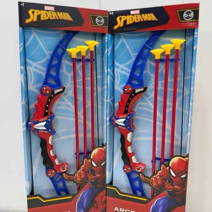 Arco y flecha spiderman $13,000