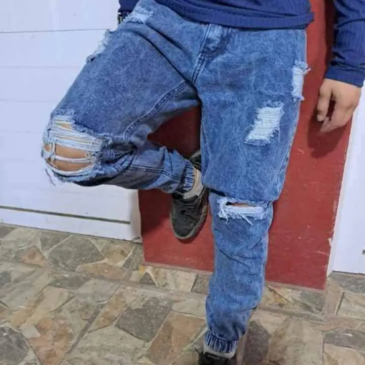 Jeans nevado con roturas