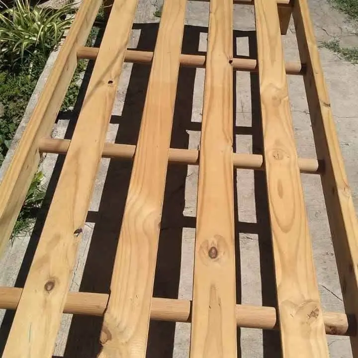 Cama de pino 1plaza , impecable.! $20,000 merlo zona oeste. se retira por domicilio