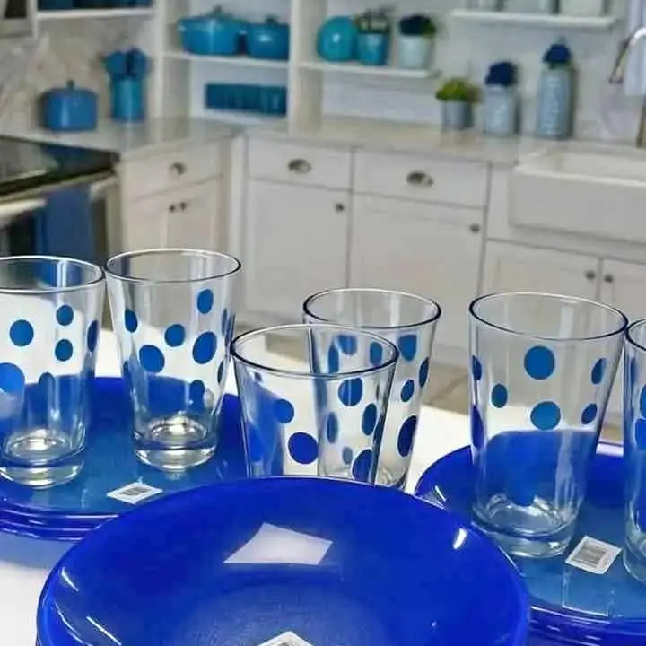 Set 18pzs 6 platos playos 6 platos hondos 6 vasos,$30,000