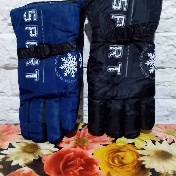 Guantes para moto frizaditos con corderito $7,500 zona oeste merlo