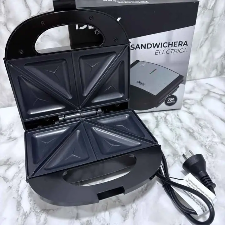 ```Sandwichera eléctrica ANTIADH``` $20.000