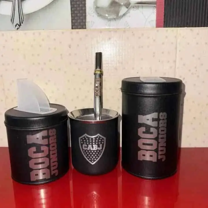 Set de mate Grabados RIVER , BOCA $15,000 Yerbera Azucarera Mate Y bombilla envios sin car