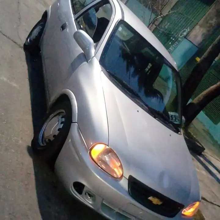 Vendo 100.000 corsa 2004 con fierros