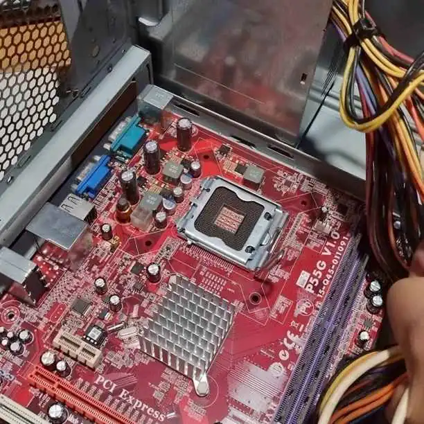 PC Combo Mother P55G V 1.0 Socket 775 + Intel Dual Core 5200 + 2gb de Ram DDR 2