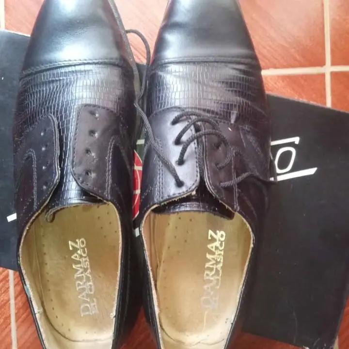 Zapato de vestir, de hombre talle 39. Nuevos!