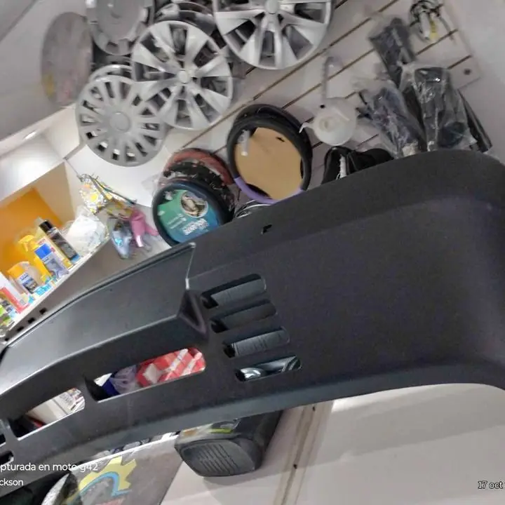 Paragolpe delantero Fiat espacio 147