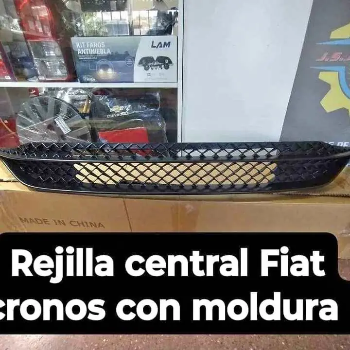 Rejilla central paragolpe delantero Fiat cronos ..con moldura