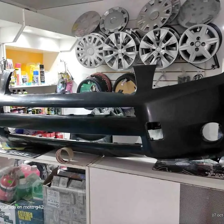 Paragolpe delantero Toyota RAV4 importado