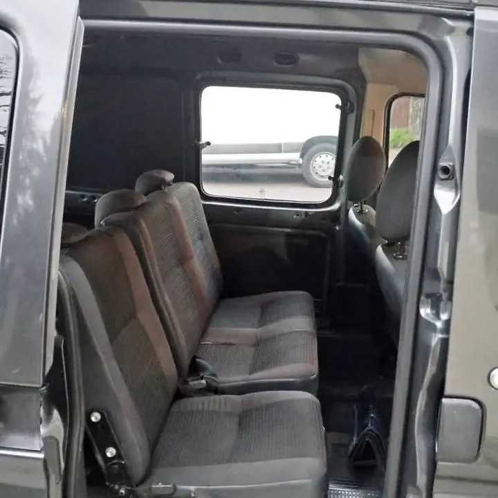 Peugeot partner 1.4 nafta gnc. kilometraje Vtv oblea. Posible permuta