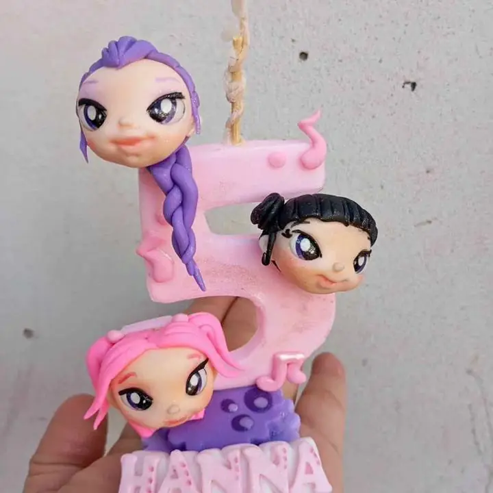 Vela personalizada guerreras k-pop