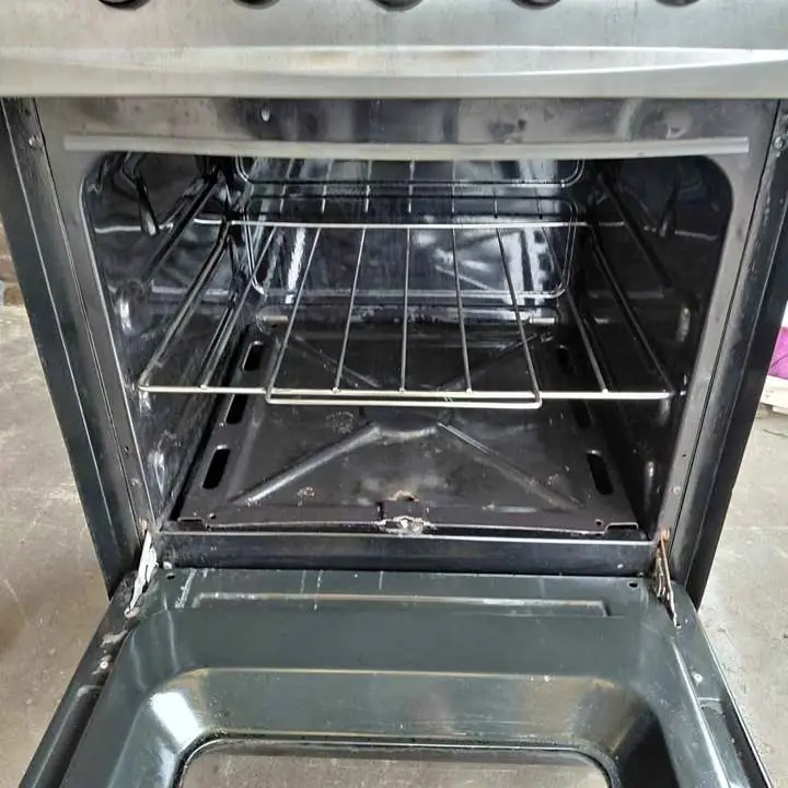 Cocina lista para usar andan las hornallas y el horno perfecto hago envíos