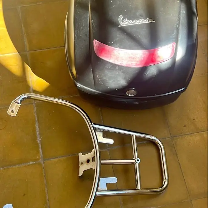 Porta Equipaje Baul Trasero Negro Perlado Vespa Lx 150 Original 32l