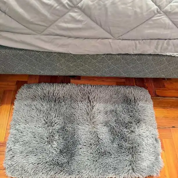 Alfombra peludita