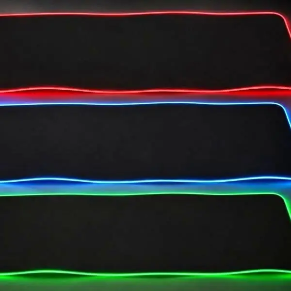 Pad negro 30x80 con borde RGB