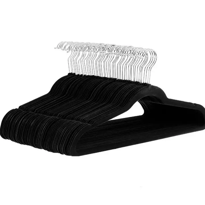 Pack x20 perchas negras terciopeladas (nuevas)