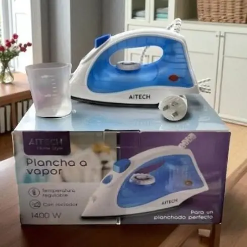 Plancha a vapor aitech 1400W C/ rociador (nuevos en caja)