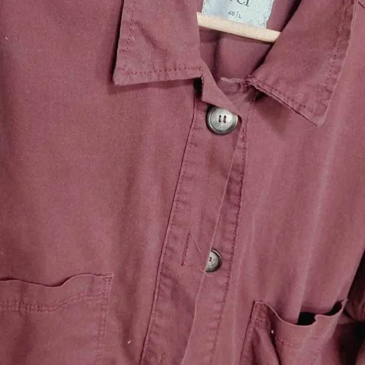 Camisa o marca V-3-R- como nuevo