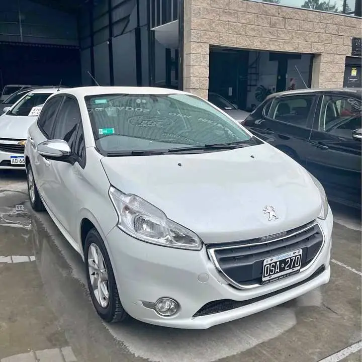 208 Allure 2015