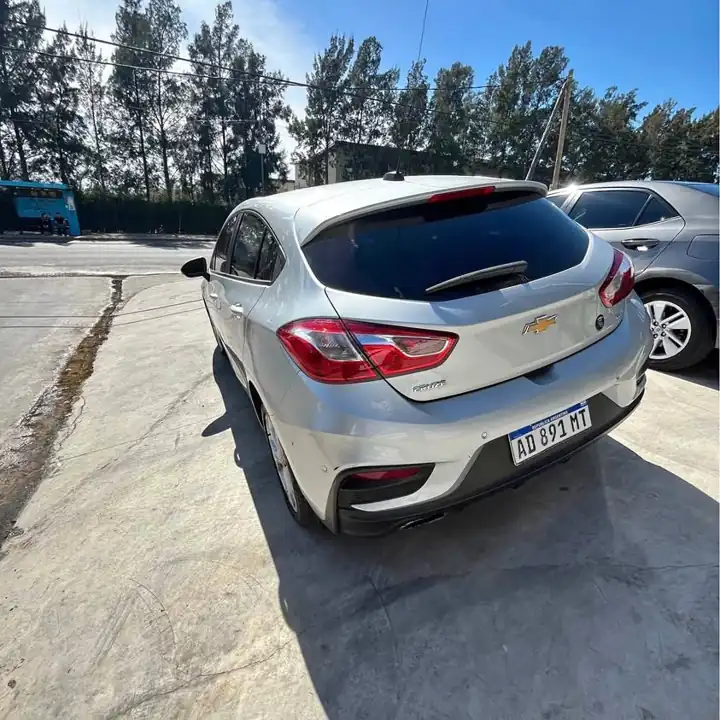 Cruze lt