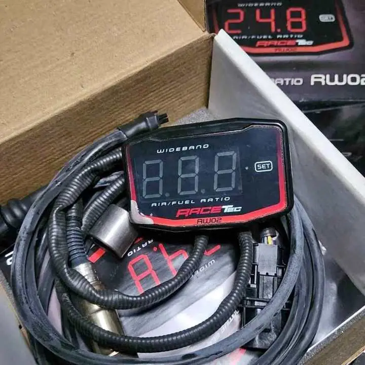 Nueva en caja Wideband racetec + sonda bosh 4.9 original