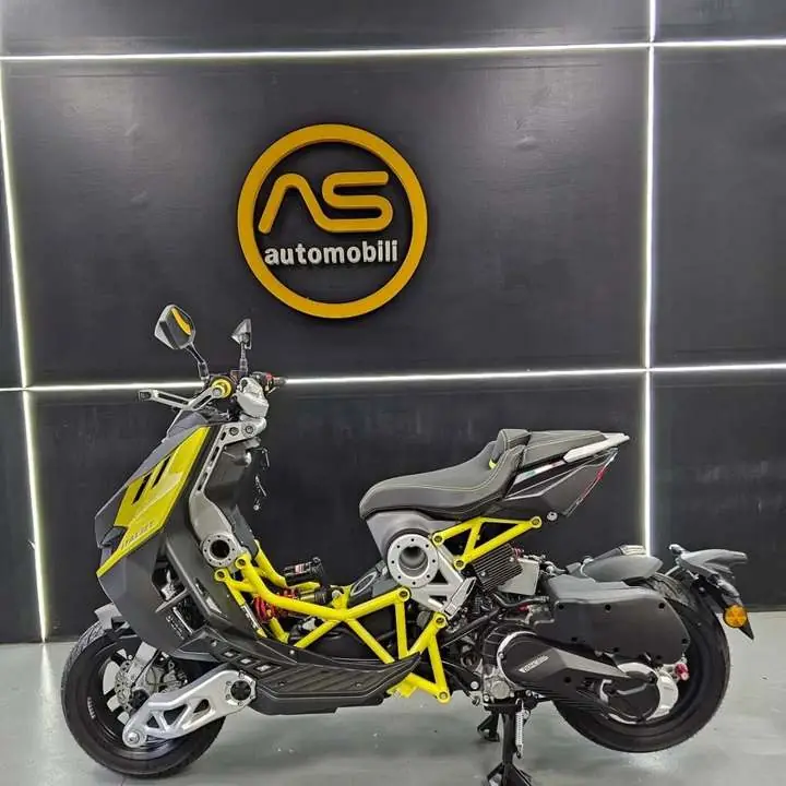 2025 Italjet Dragster 200 Scooter